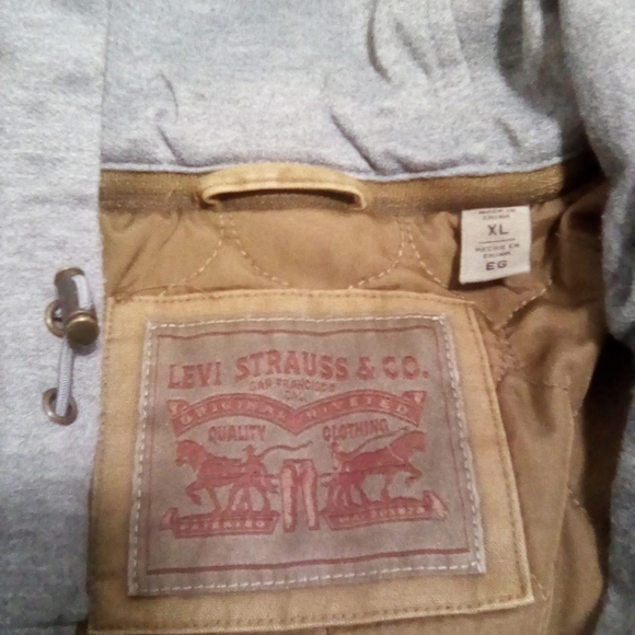 Levi's Tan Military Field Jacket with Hood and Insulated Lining Size XL - Picture 3 of 6
